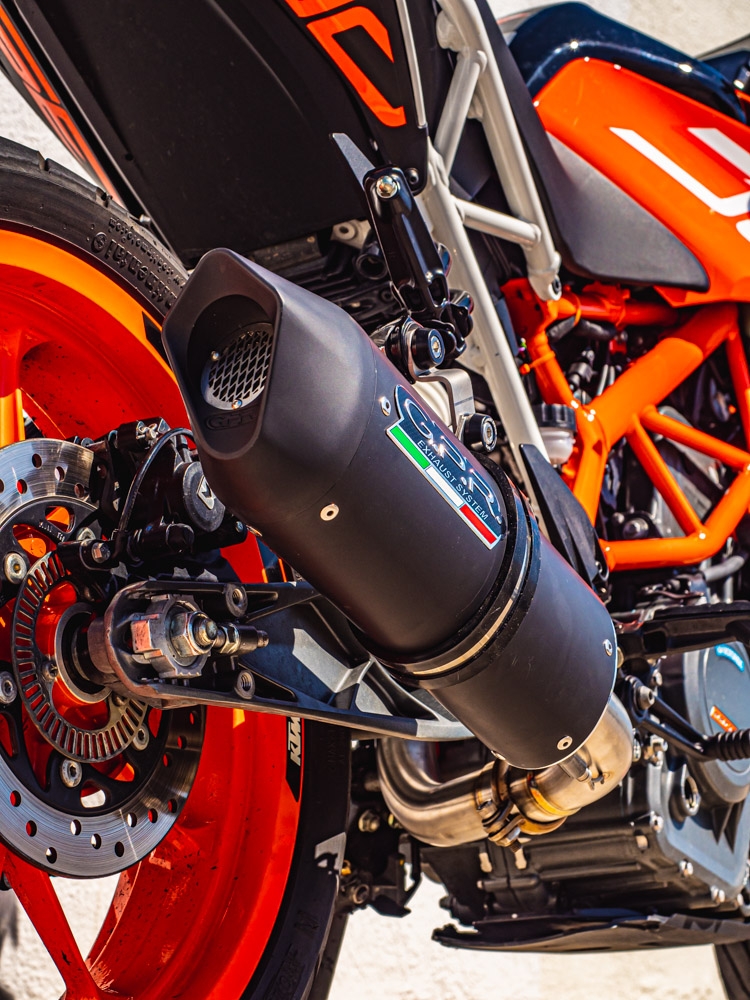 Exhaust compatible with Ktm Duke 250 2017-2020, Furore Evo4 Nero, Homologated legal slip-on exhaust including removable db killer and link pipe