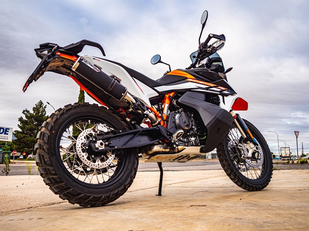 Esapament GPR compatibil cu Husqvarna Norden 901 2022 Evacuare slip-on omologata, inclusiv db killer detașabil și cot de legătură,M3 Black Titanium