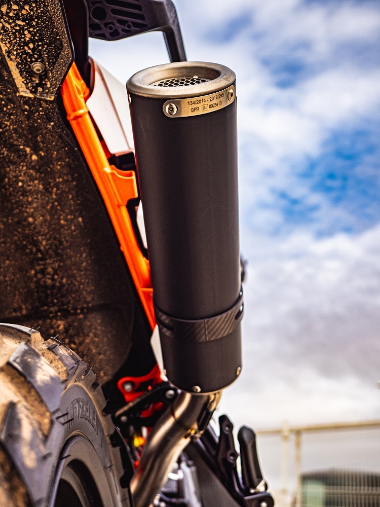 Esapament GPR compatibil cu Husqvarna Norden 901 2022 Evacuare slip-on omologata, inclusiv db killer detașabil și cot de legătură,M3 Black Titanium