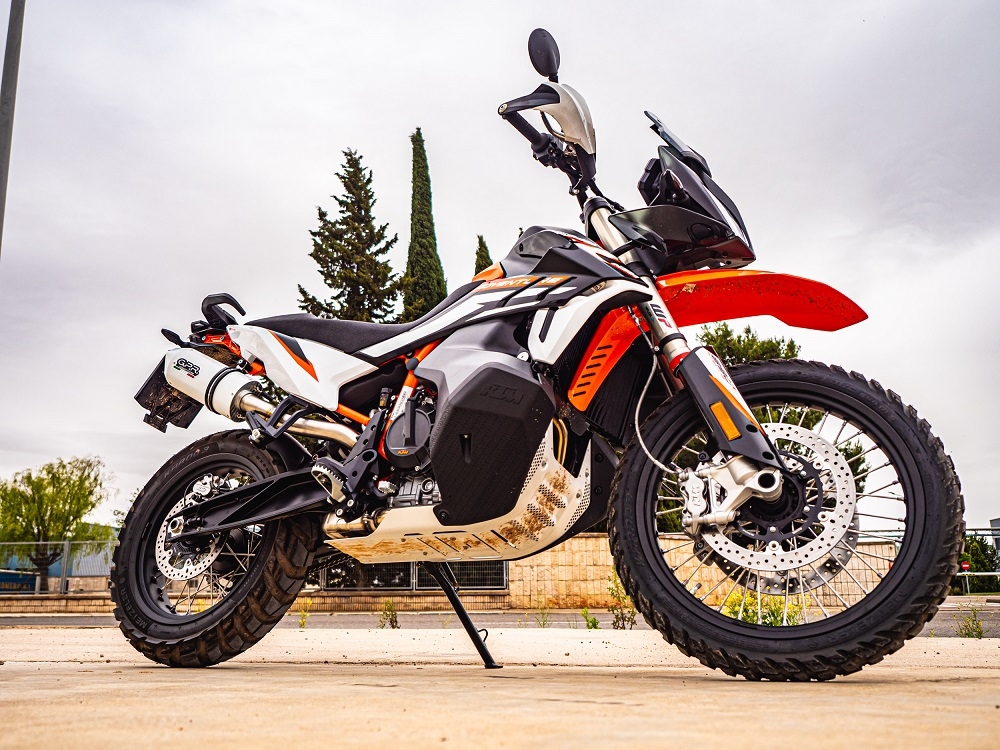 Exhaust compatible with Ktm SMT 890 2023-2024, Albus Evo4, Homologated legal slip-on exhaust including removable db killer and link pipe