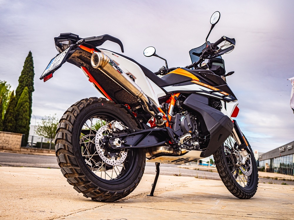 Esapament GPR compatibil cu Ktm Adventure 890 2021 Evacuare slip-on omologata, inclusiv db killer detașabil și cot de legătură,Powercone Evo
