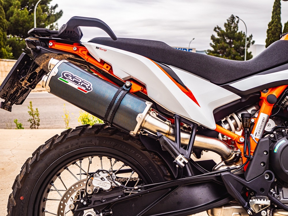 Esapament GPR compatibil cu Ktm Duke 890 2021 Evacuare slip-on omologata, inclusiv db killer detașabil și cot de legătură,Dual Poppy