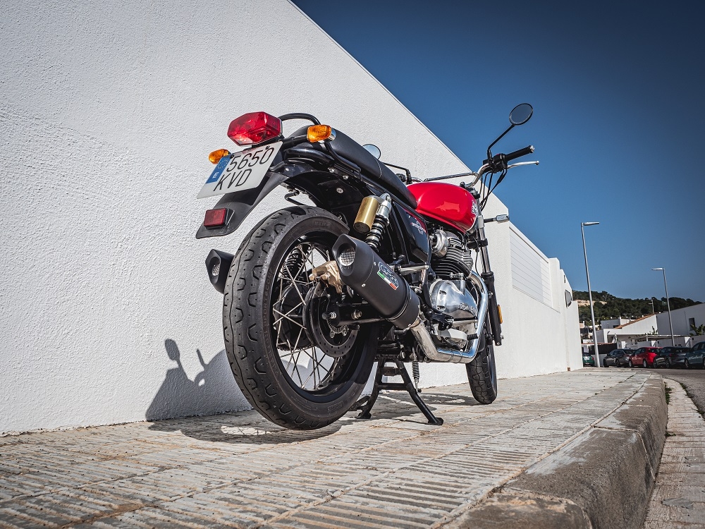 Exhaust compatible with Royal Enfield Interceptor 650 2021-2024, Furore Evo4 Nero, Dual Homologated legal slip-on exhaust including removable db killers, link pipes and catalysts