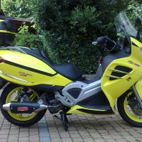 Esapament GPR compatibil cu Malaguti Spidermax 500 GT 2004 Evacuare slip-on omologata, inclusiv db killer detașabil și cot de legătură,Power Bomb