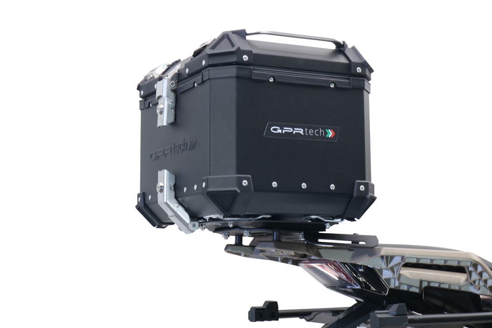 Top case GPR TECH  Zontes 350 T1 ADV 2022/2024 e5 Zwart Topcase din aluminiu, culoare neagră, cu placă specifică inclusă Capacitate 55 litri.