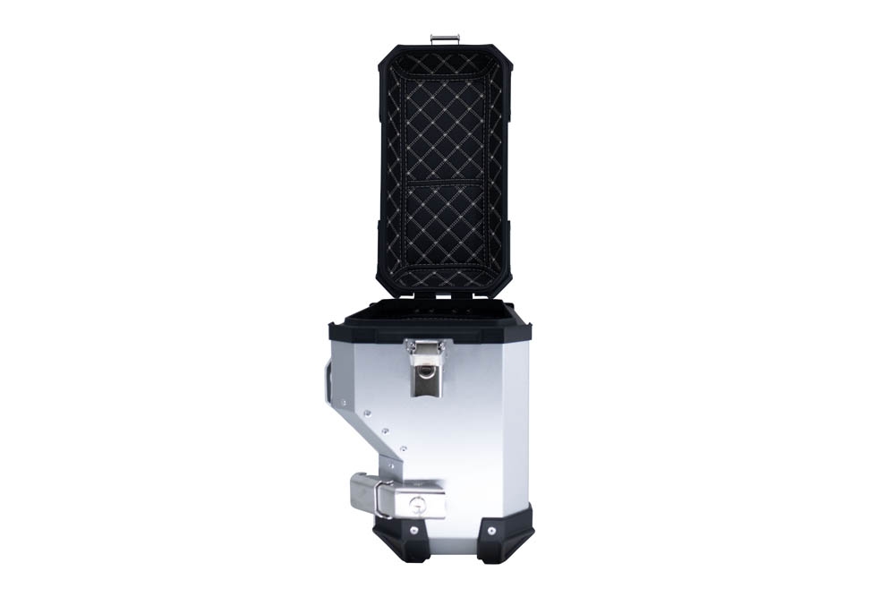 GPR TECH Uyumlu  Bmw F 800 Gs 2024/2025 e5 Zilver Pereche de cutii laterale din aluminiu cu partea dreaptă conturată, culoare argintie, cu suport specific pentru geantă Capacitate 38 litri + 32 litri.