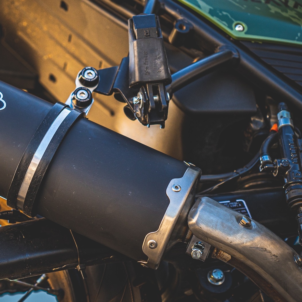 Exhaust compatible with Royal Enfield Himalayan 410 DIAM 42.5 2017-2020, Furore Evo4 Nero, Homologated legal slip-on exhaust including removable db killer, link pipe and catalyst