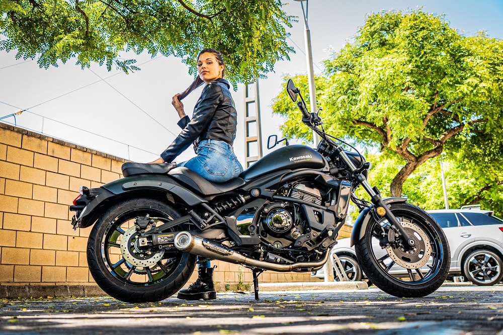 Esapament GPR compatibil cu Kawasaki Vulcan 650 S 2017 Sistem complet de evacuare legal omologat, inclusiv db killer și catalizator detașabil,Powercone Evo