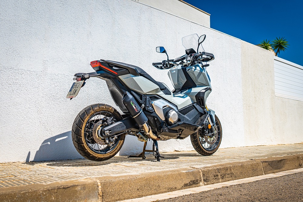 Esapament GPR compatibil cu Honda Forza 750 2021 Evacuare slip-on omologata, inclusiv db killer detașabil și cot de legătură,Furore Evo4 Nero
