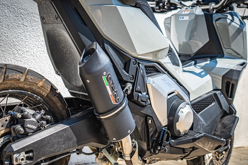 Esapament GPR compatibil cu Honda Forza 750 2021 Evacuare slip-on omologata, inclusiv db killer detașabil și cot de legătură,Furore Evo4 Nero