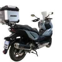 Top case GPR TECH  Sym ADX 300 2024/2026 e5 Plus Zilver Topcase din aluminiu, culoare argintie, cu placă specifică inclusă Capacitate 35 litri.