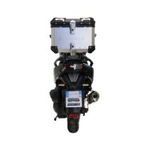 Top case GPR TECH  Sym ADX 300 2024/2026 e5 Plus Zilver Topcase din aluminiu, culoare argintie, cu placă specifică inclusă Capacitate 26 litri.