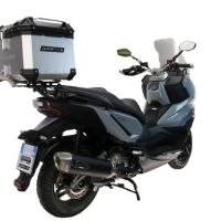 Top case GPR TECH  Sym ADX 300 2024/2026 e5 Plus Zilver Topcase din aluminiu, culoare argintie, cu placă specifică inclusă Capacitate 45 litri.