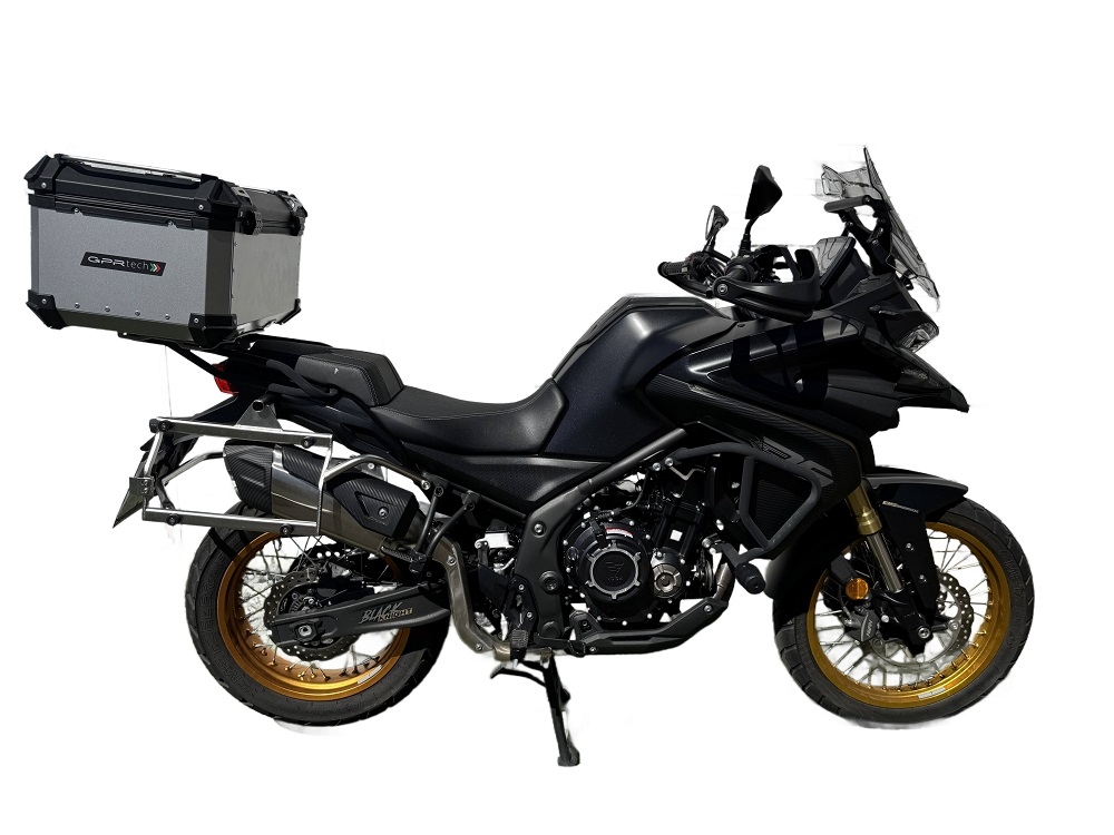 Top case GPR TECH compatible with  Voge 525DSX 2023/2025 e5 GPR TECH Top case in aluminum, silver color with specific plate included Capacity 45 LT.