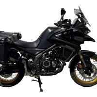 GPR TECH Uyumlu  Voge 525DSX 2023/2025 e5 Zwart Pereche de cutii laterale din aluminiu cu partea dreaptă conturată, culoare neagră, cu suport specific pentru geantă Capacitate 38 litri + 32 litri.
