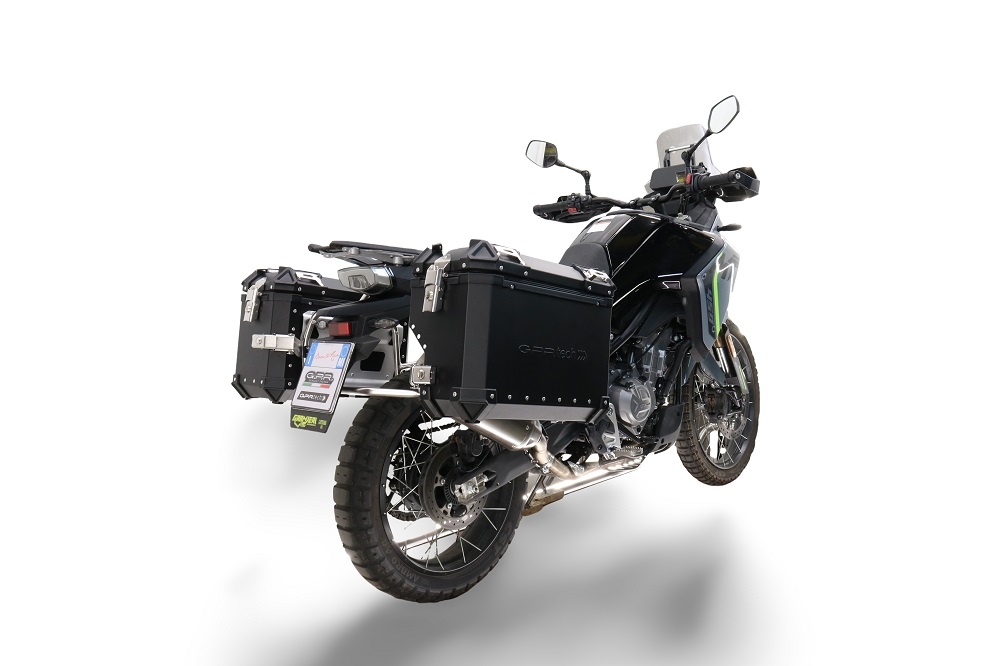 GPR TECH Uyumlu  Cf Moto 650 Mt 2021/2024 e5 Zwart Pereche de cutii laterale din aluminiu, culoare neagră, cu suport specific pentru geantă Capacitate 38 litri + 38 litri.