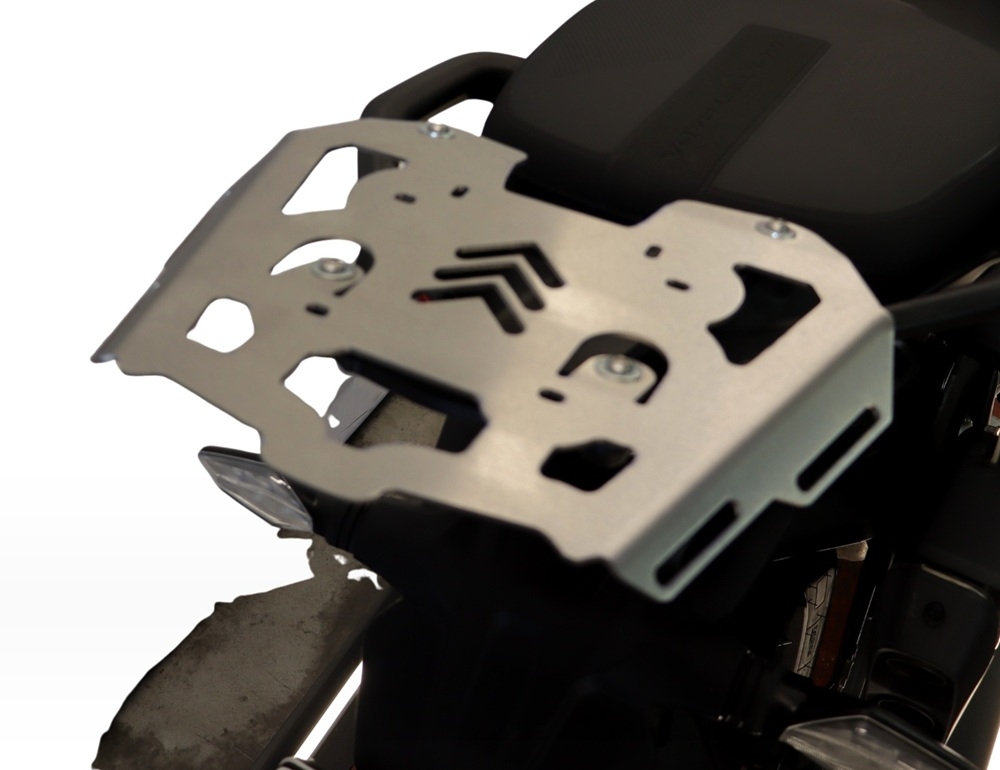 Top case GPR TECH compatible with  Ducati Multistrada V4 - V4S 2025/2026 GPR TECH Top case in aluminum, silver color with specific plate included Capacity 45 LT.