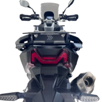 Top case GPR TECH  Sym ADX TG 400 2024/2026 e5 Plus Zwart Topcase din aluminiu, culoare neagră, cu placă specifică inclusă Capacitate 26 litri.