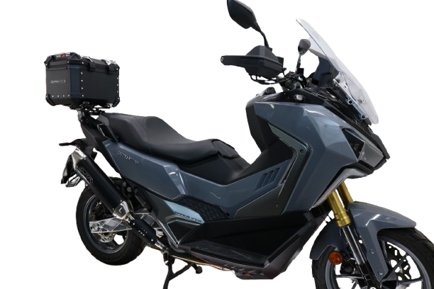 Top case GPR TECH  Sym ADX TG 400 2024/2026 e5 Plus Zwart Topcase din aluminiu, culoare neagră, cu placă specifică inclusă Capacitate 26 litri.