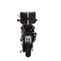 Top case GPR TECH  Sym ADX TG 400 2024/2026 e5 Plus Zwart Topcase din aluminiu, culoare neagră, cu placă specifică inclusă Capacitate 26 litri.