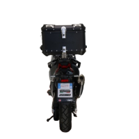 Top case GPR TECH  Sym ADX TG 400 2024/2026 e5 Plus Zwart Topcase din aluminiu, culoare neagră, cu placă specifică inclusă Capacitate 45 litri.
