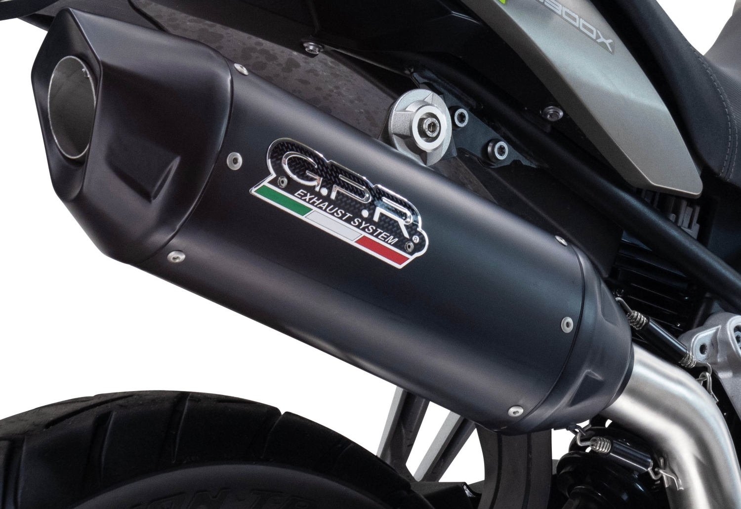 Esapament GPR compatibil cu Suzuki V-STROM DL 800 DE - SE 2023 Evacuare slip-on omologata, inclusiv db killer detașabil și cot de legătură,Furore-X Titanio Nero
