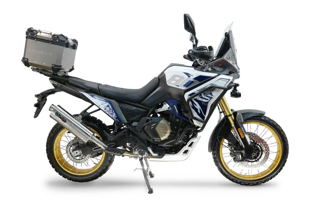  Voge DS 800 Rally 2025/2026 Metal Matuurlijk Top case din titan, culoare titan natural cu placă specifică inclusă Capacitate 35 litri.