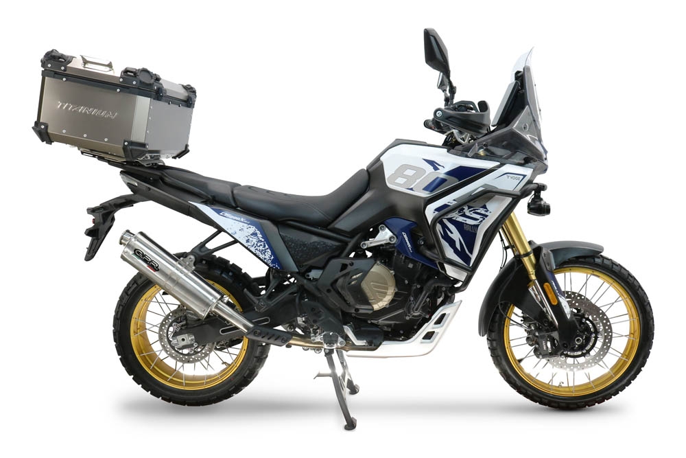  Voge DS 800 Rally 2025/2026 Metal Matuurlijk Top case din titan, culoare titan natural cu placă specifică inclusă Capacitate 55 litri.