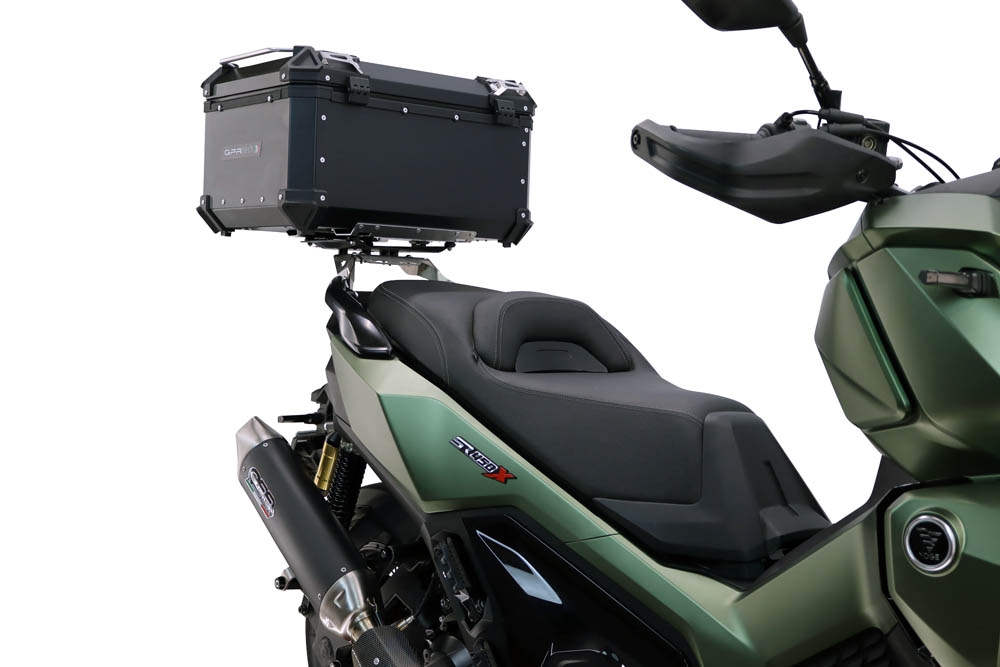Top case GPR TECH  Voge SR 450 X 2026/2027 e5 plus Topcase din aluminiu, culoare neagră, inclusiv portbagaj și placă specifică Capacitate 45 litri.