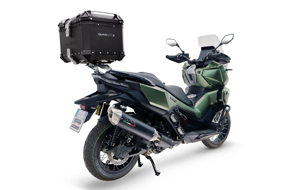 Top case GPR TECH  Voge SR 450 X 2026/2027 e5 plus Topcase din aluminiu, culoare neagră, inclusiv portbagaj și placă specifică Capacitate 35 litri.