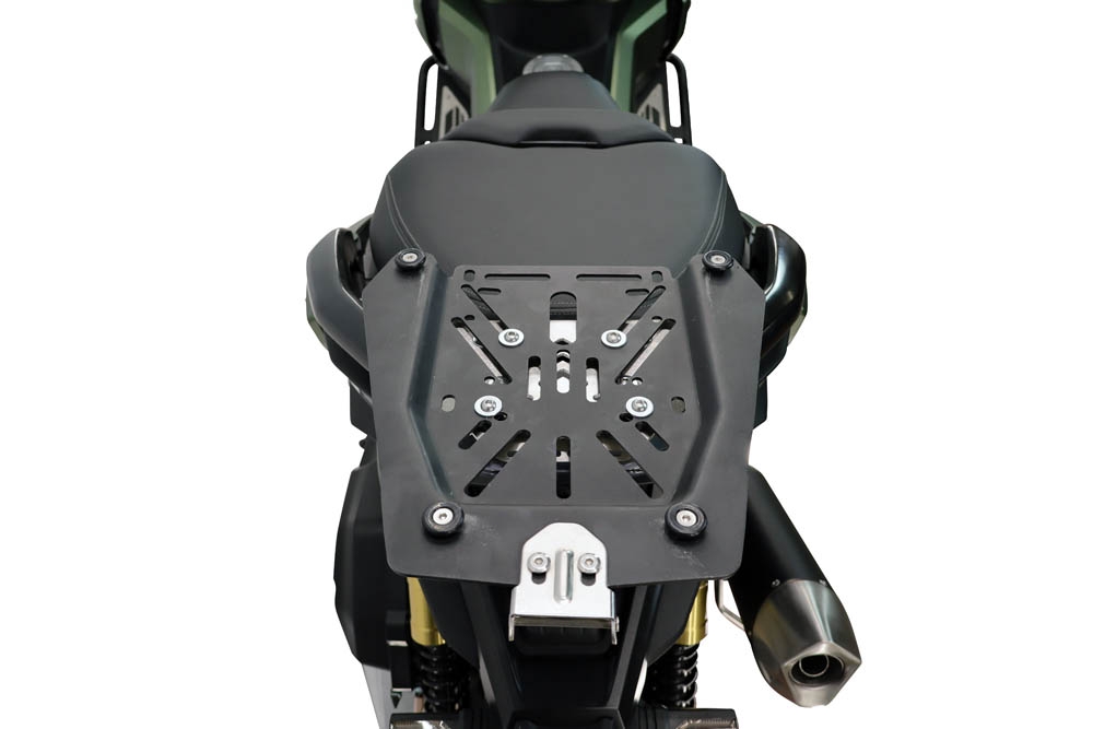 Top case GPR TECH  Voge SR 450 X 2026/2027 e5 plus Topcase din aluminiu, culoare neagră, inclusiv portbagaj și placă specifică Capacitate 26 litri.