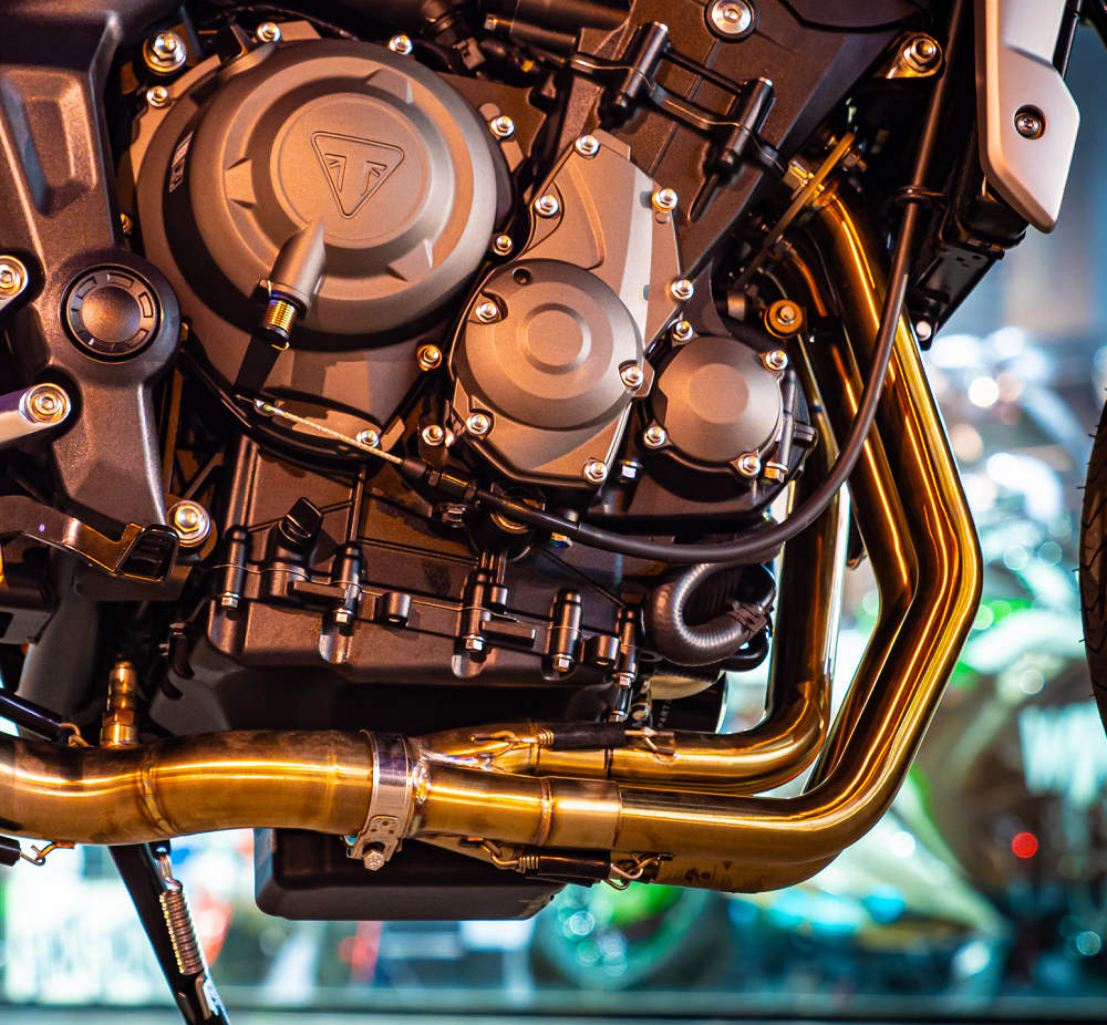 Exhaust compatible with Triumph Trident 660 2021-2024, M3 Poppy , Homologated legal full system exhaust, including removable db killer and catalyst